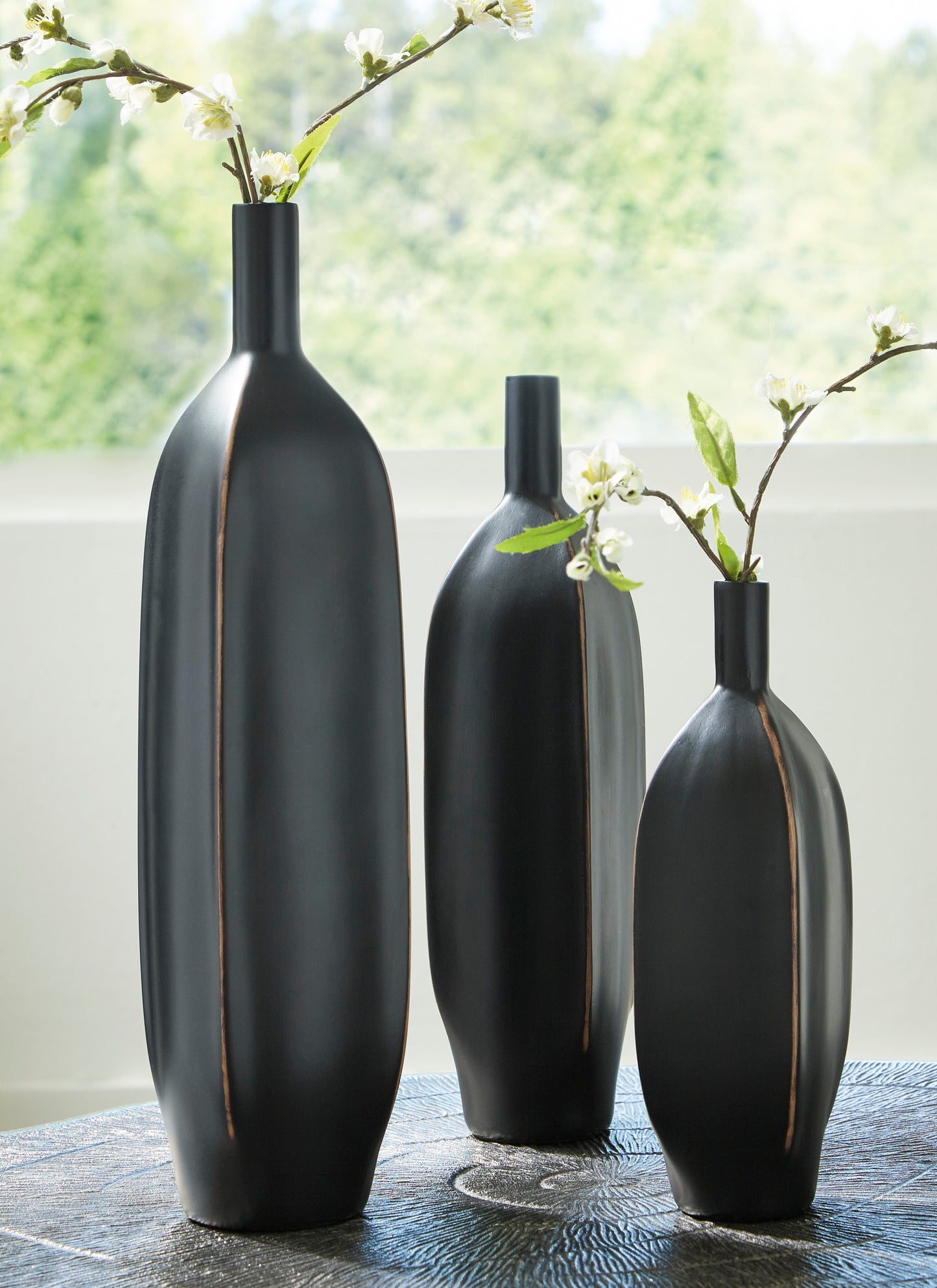 Rhaveney Vase