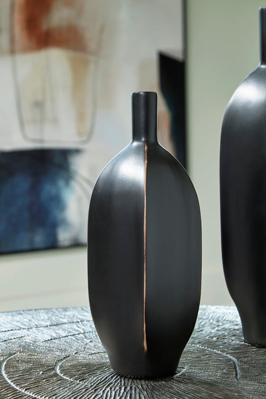Rhaveney Vase - alternate view