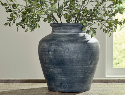 Ashley Meadie Vase