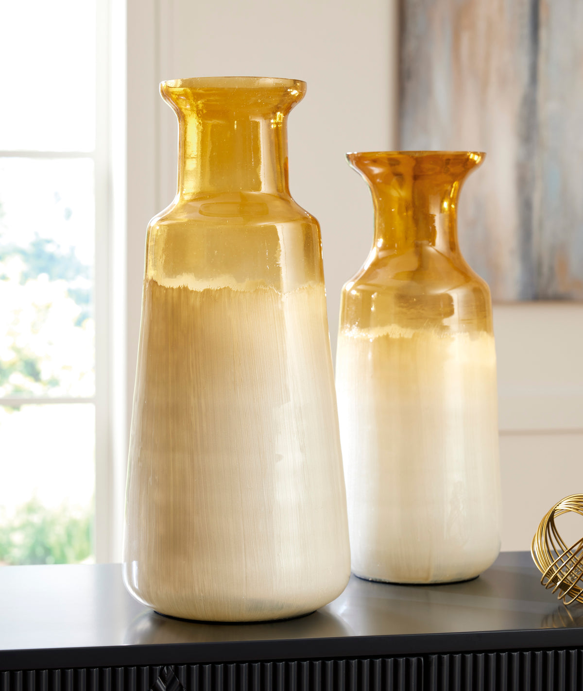 Ashley Wynburg Vase