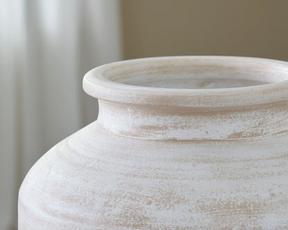 Ashley Meadie Vase