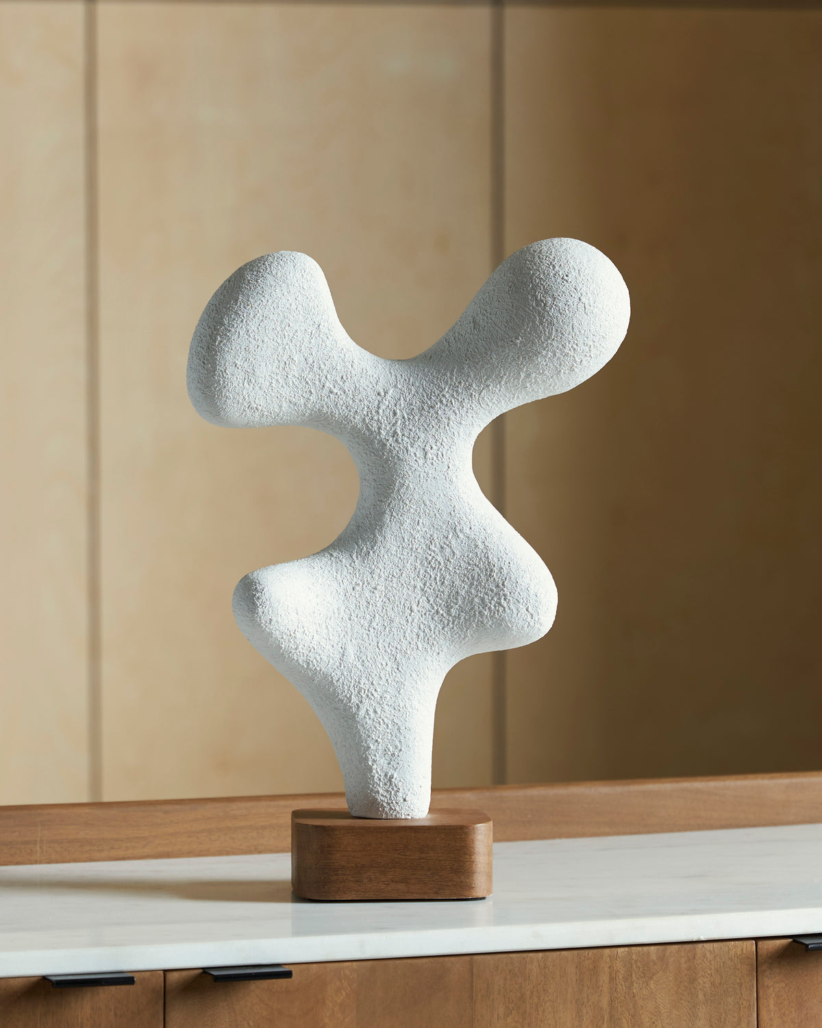 Ashley Lavarsen Sculpture