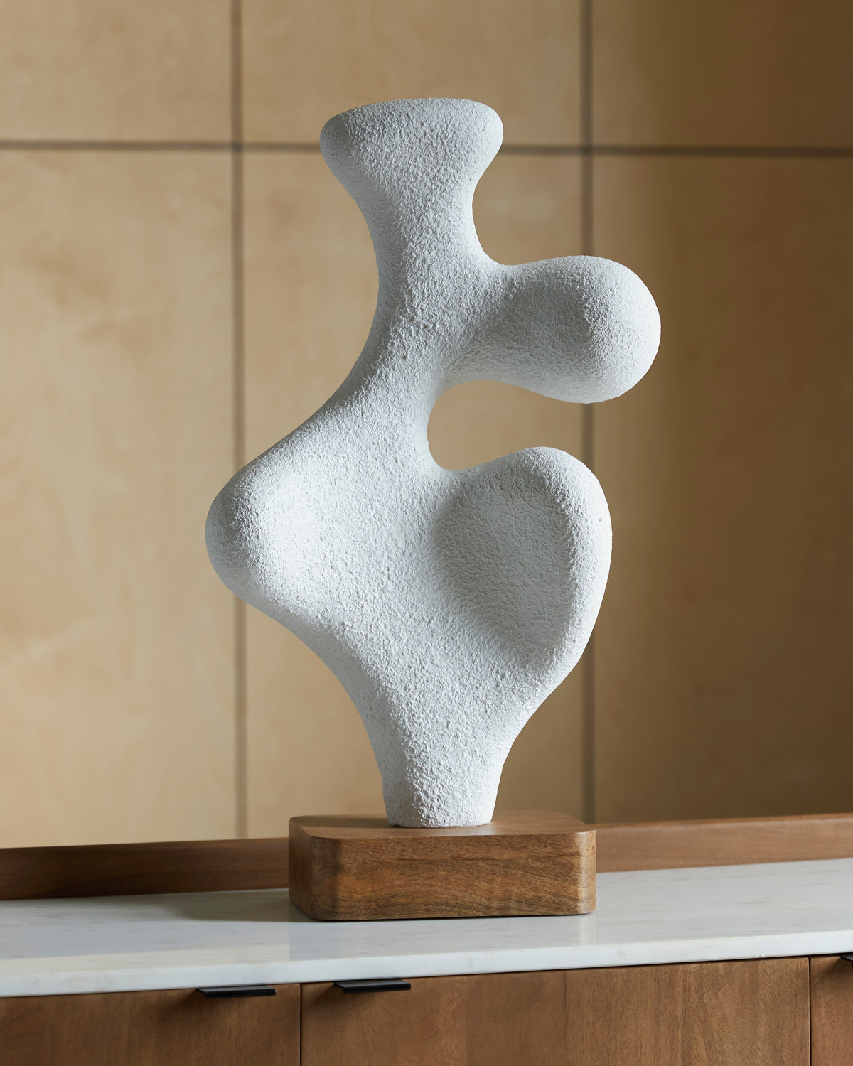 Ashley Lavarsen Sculpture