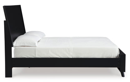 Ashley Danziar Panel Bed with Framed Panel Footboard