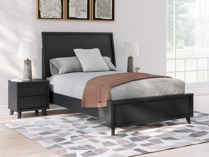 Ashley Danziar Panel Bed with Framed Panel Footboard Full Double