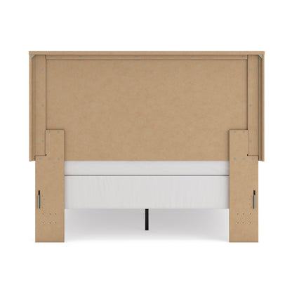 Ashley Dovander Panel Bed