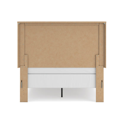Ashley Dovander Panel Bed