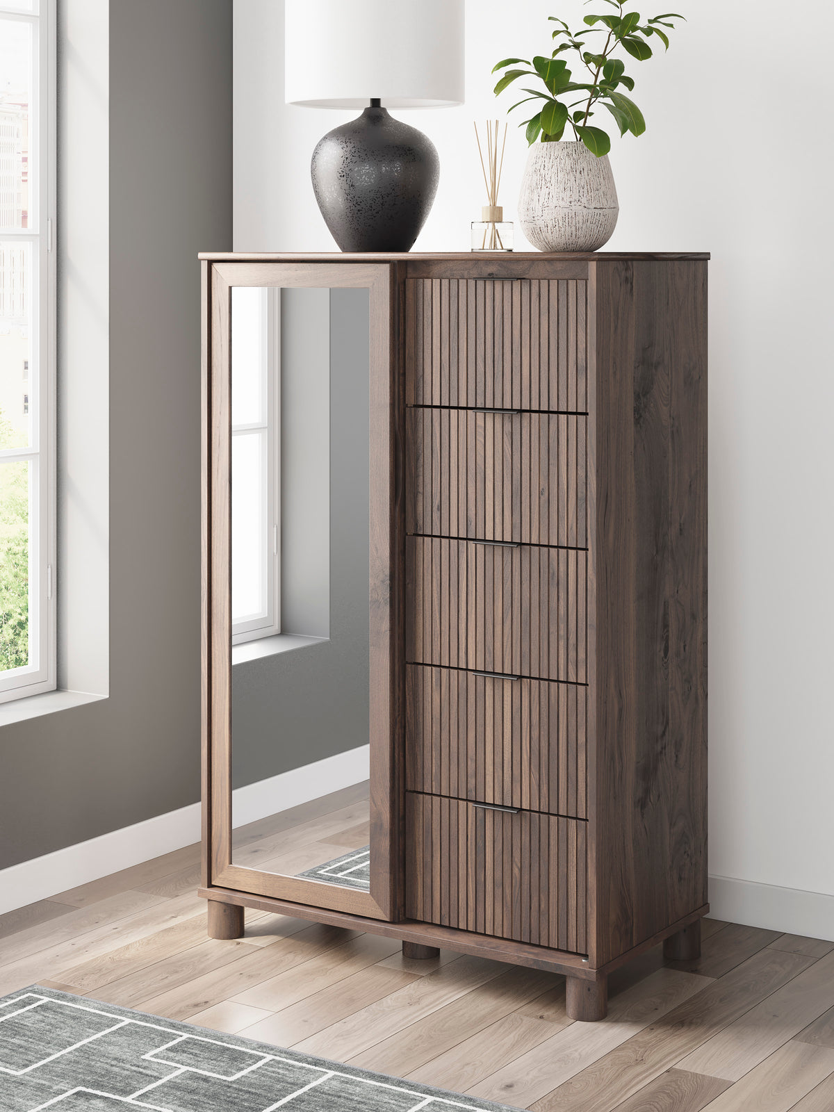 Ashley Cadmori Dressing Chest