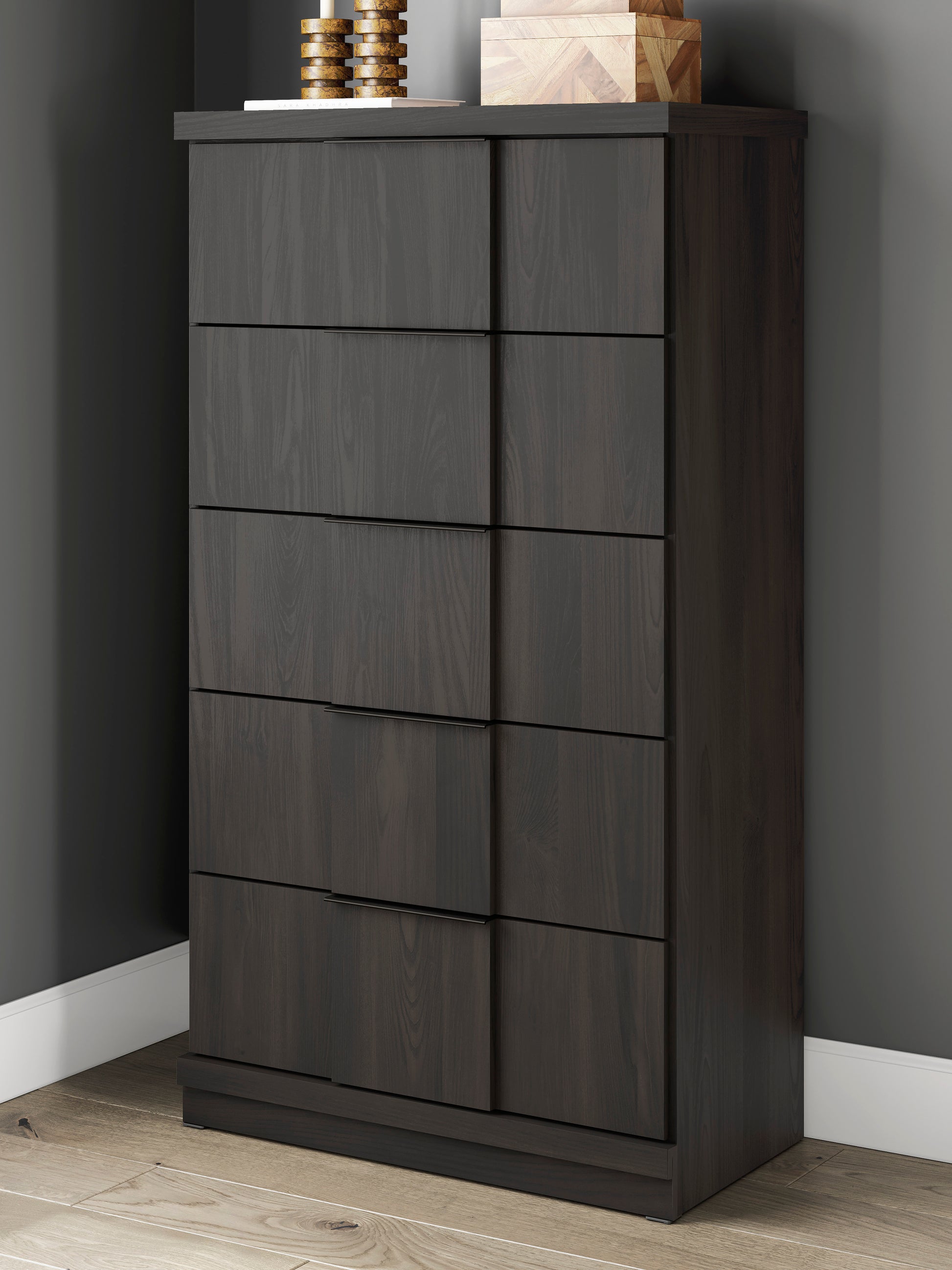 Jadiston Chest of Drawers