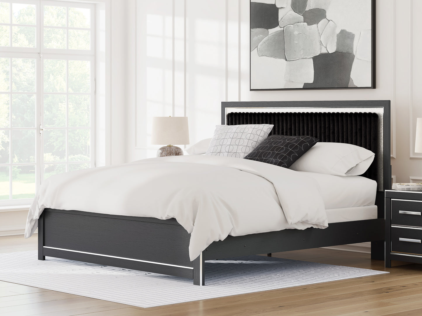 Birmonton Upholstered Panel Bed