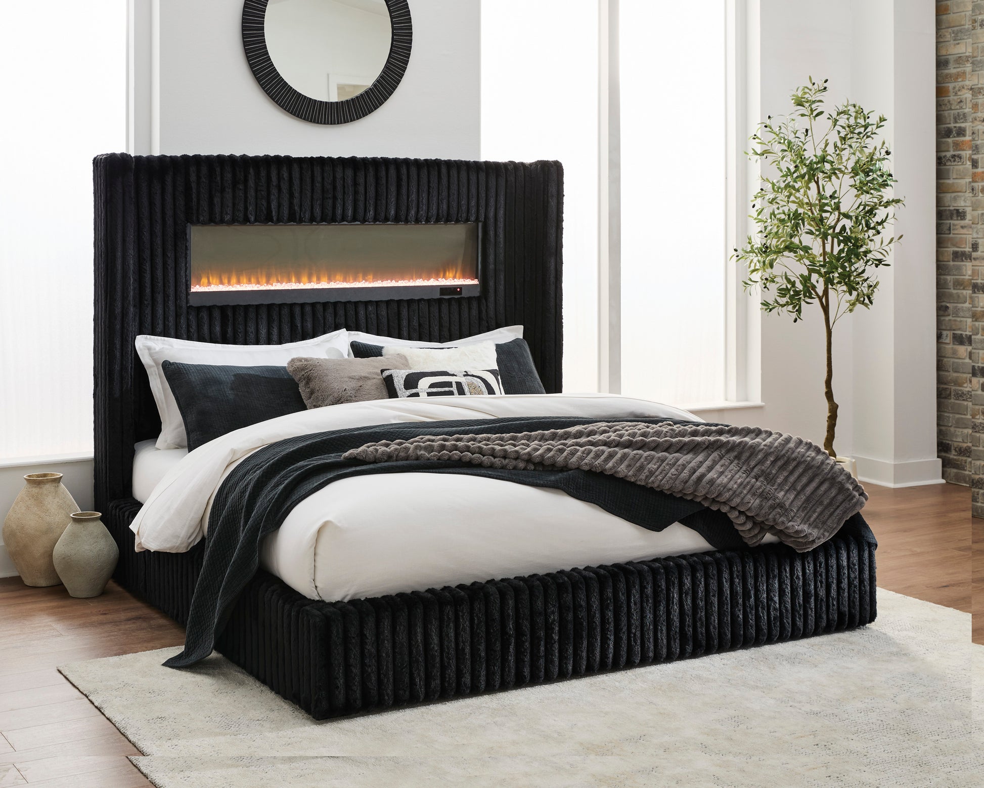 Agrander Upholstered Bed