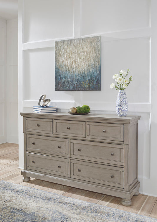 Lettner Dresser - alternate view
