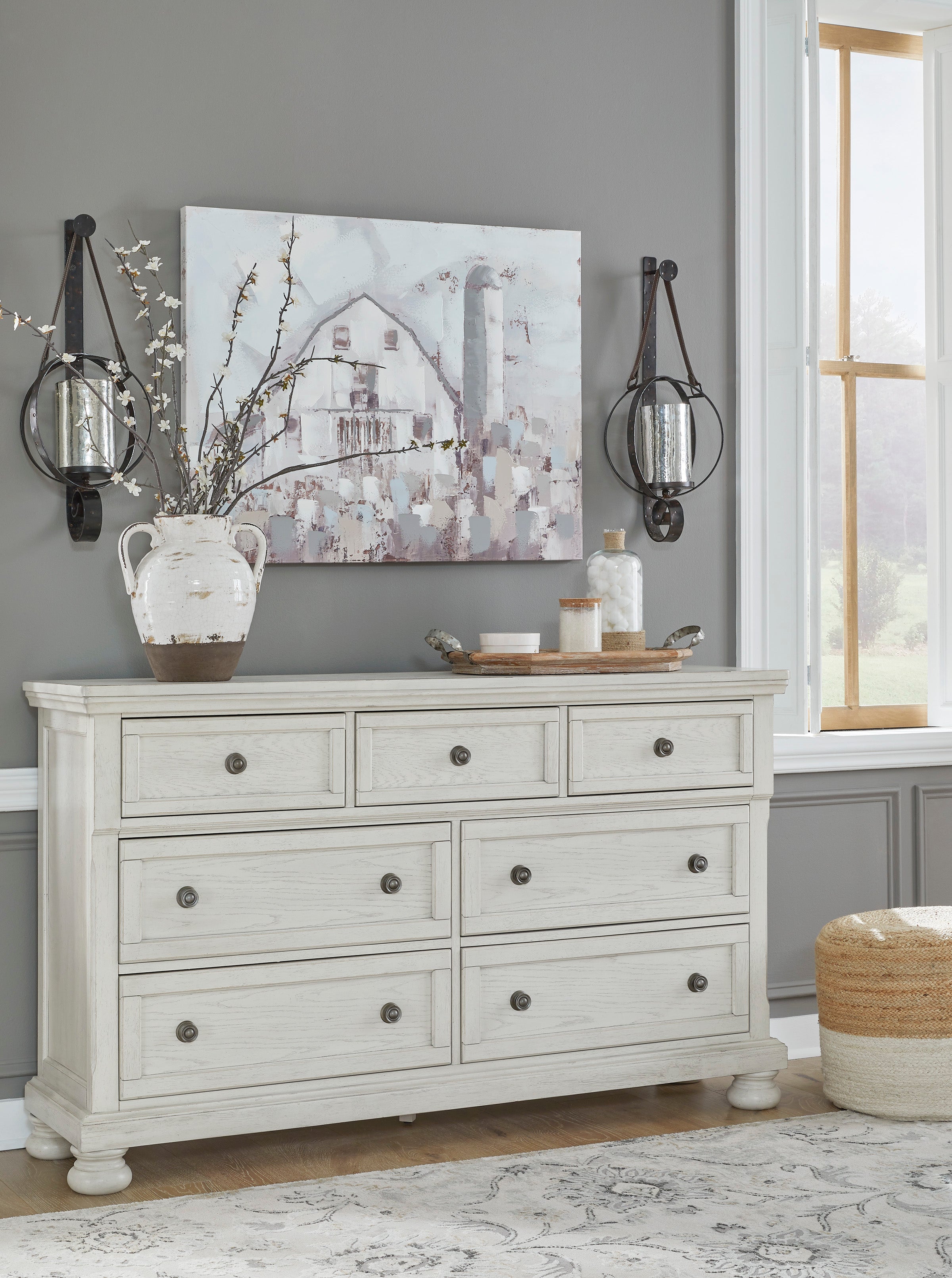 Robbinsdale 7-Drawer Dresser – Levin Furniture