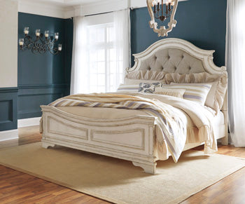 Robbinsdale Queen Panel Bed