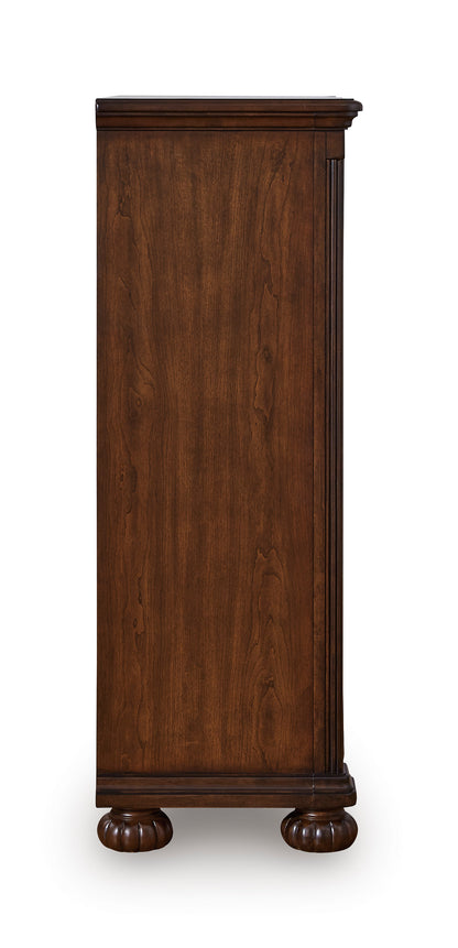 Lavinton Chest of Drawers