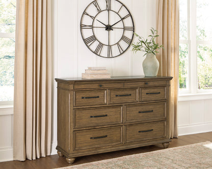 Waynely Dresser