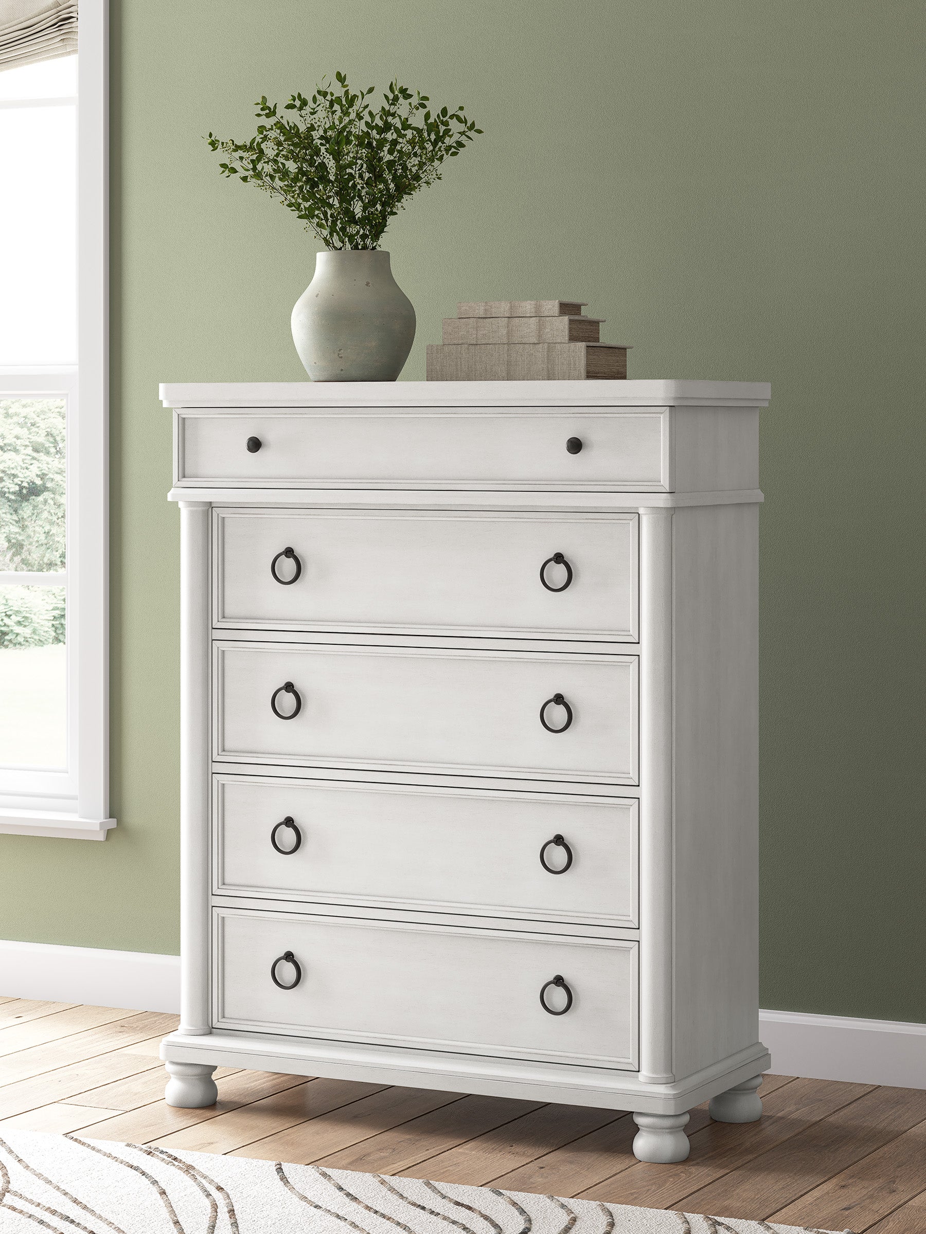 Chadworth Chest of Drawers – Levin Furniture