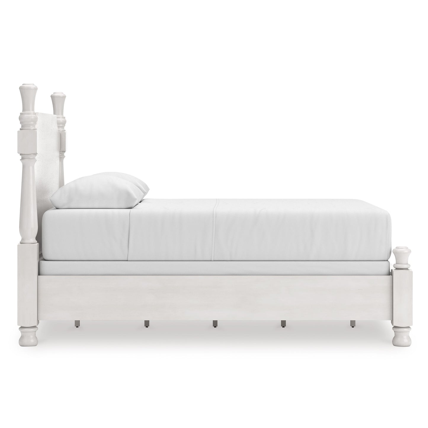 Chadworth Queen Poster Bed