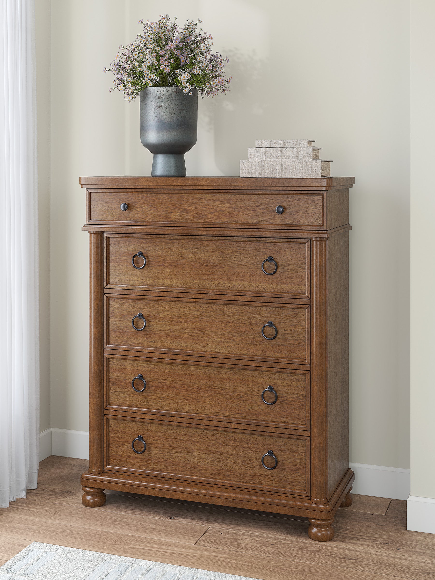 Chadworth Chest of Drawers – Levin Furniture