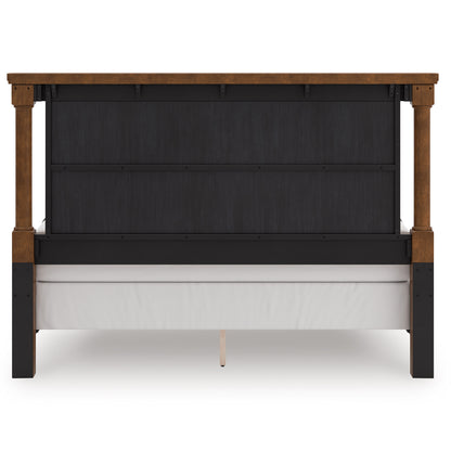 Chadworth King Poster Bed