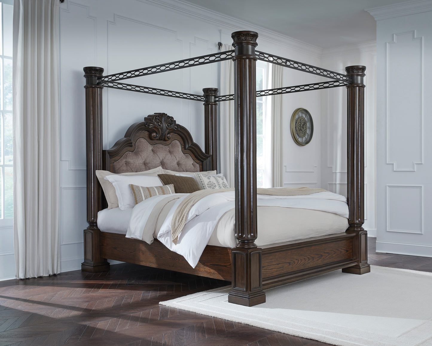 Maylee Canopy Bed