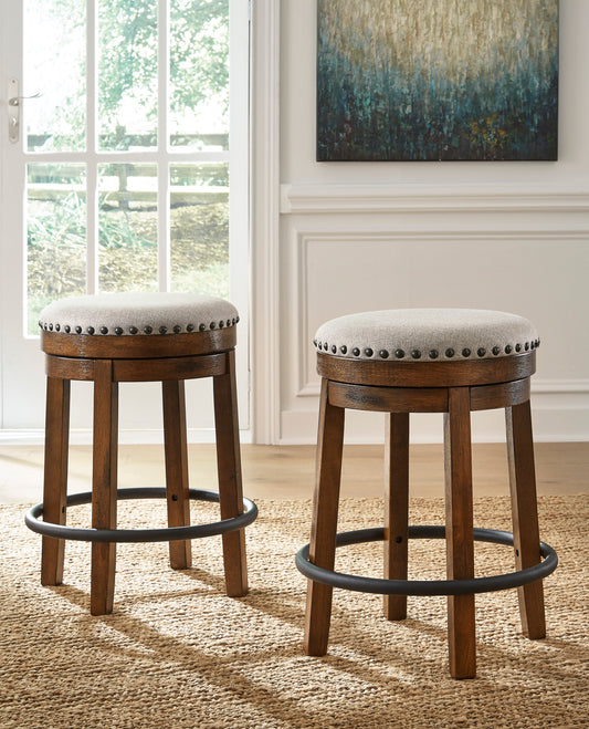 Valebeck Counter Height Barstool (set of 2) - alternate view