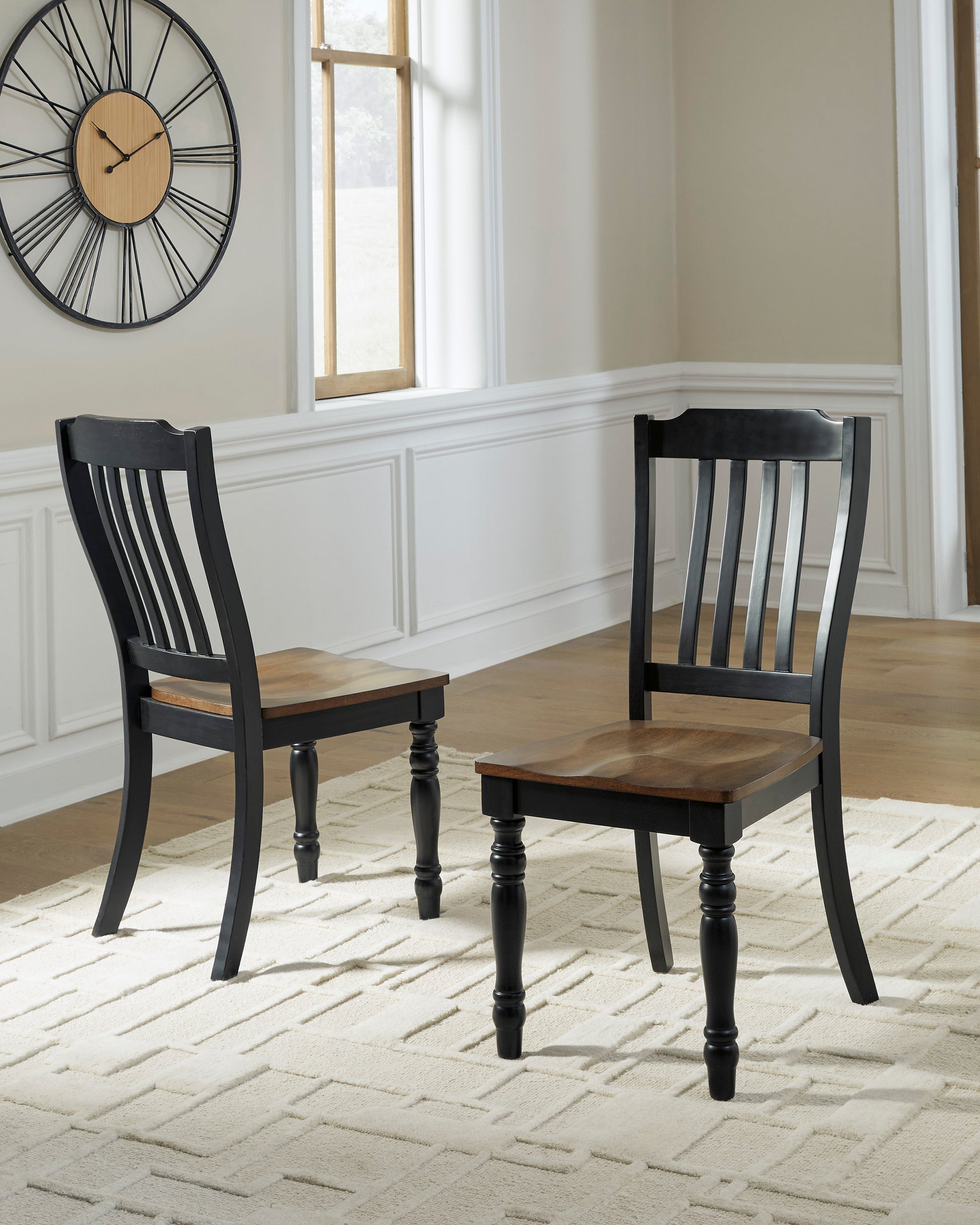 Loganeer Dining Room Side Chair (Set of 2)