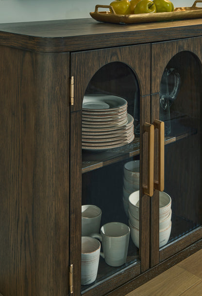 Ashley Darimore Dining Room Server