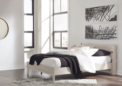 Socalle Panel Platform Bed