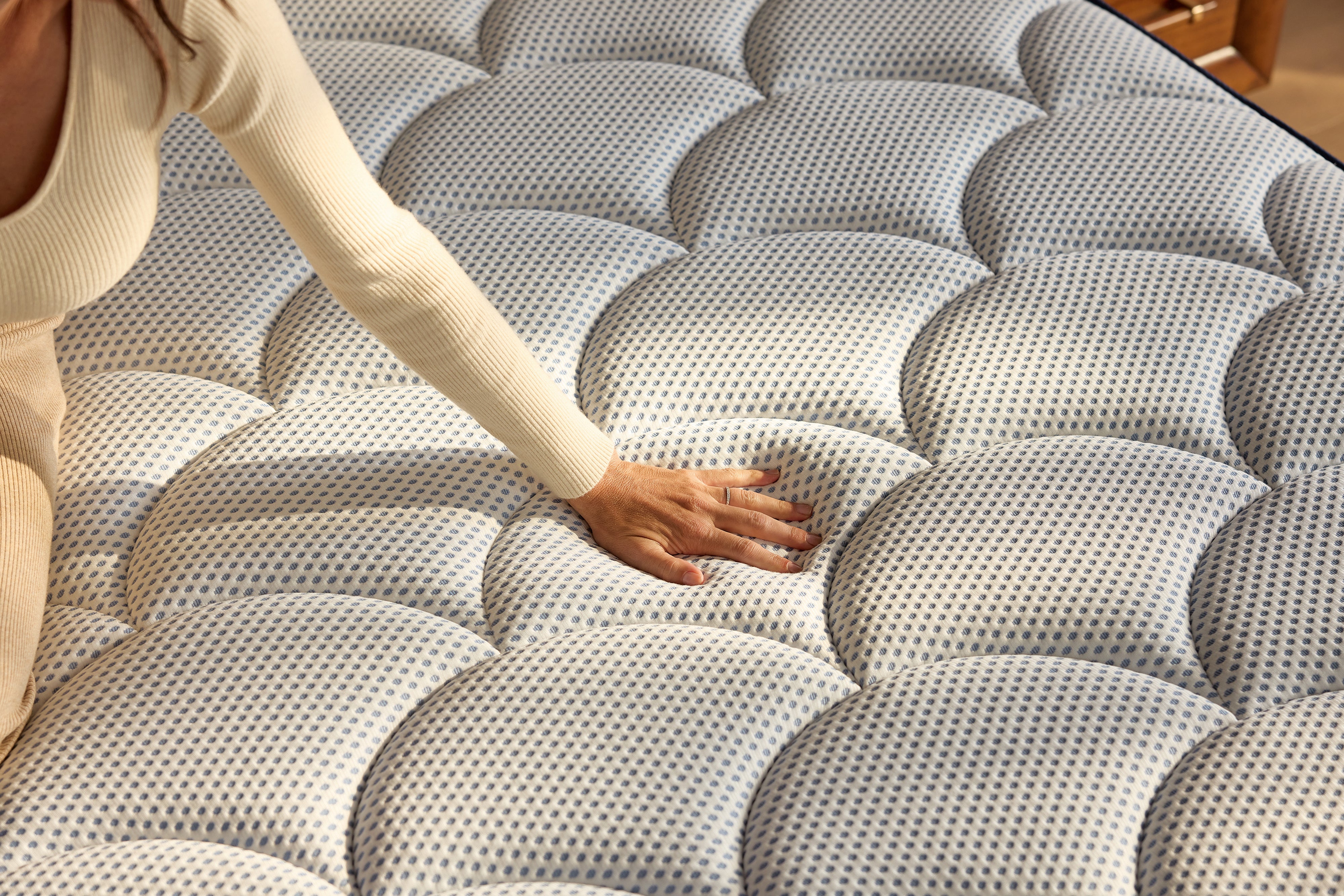 DreamCloud Hybrid Premier 4.0 Mattress – Levin Furniture
