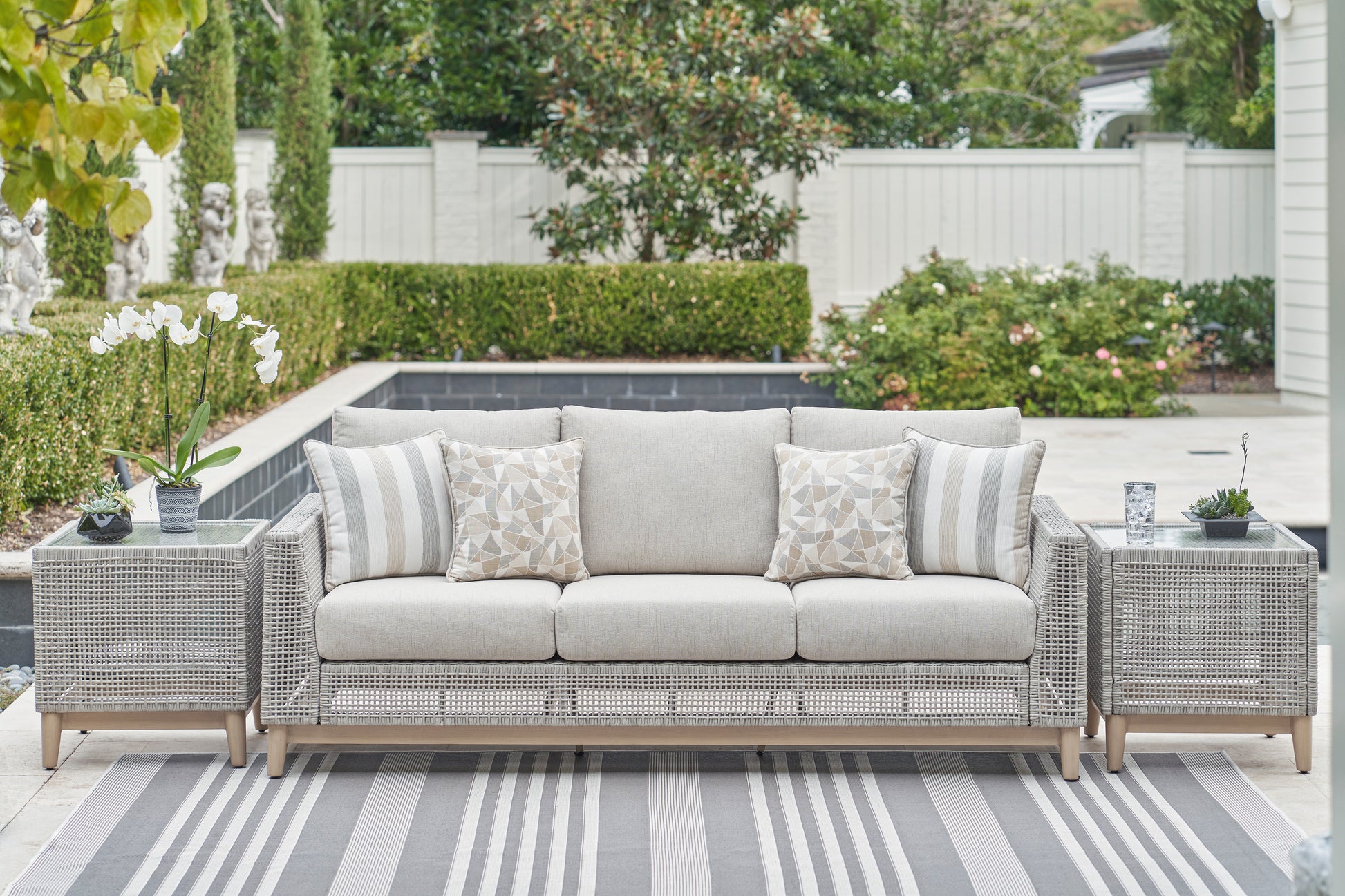 Seton Creek Outdoor Loveseat with Cushion