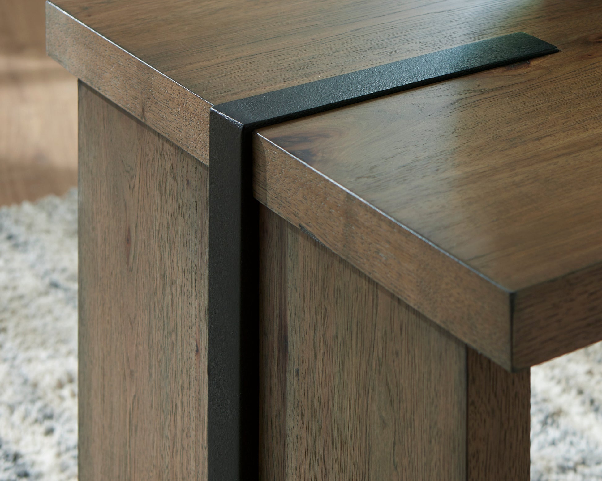Ashley Kandinew Square End Table