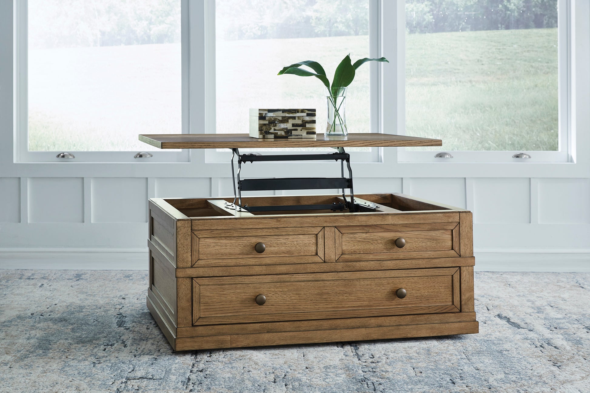 Sharlance Lift Top Cocktail Table