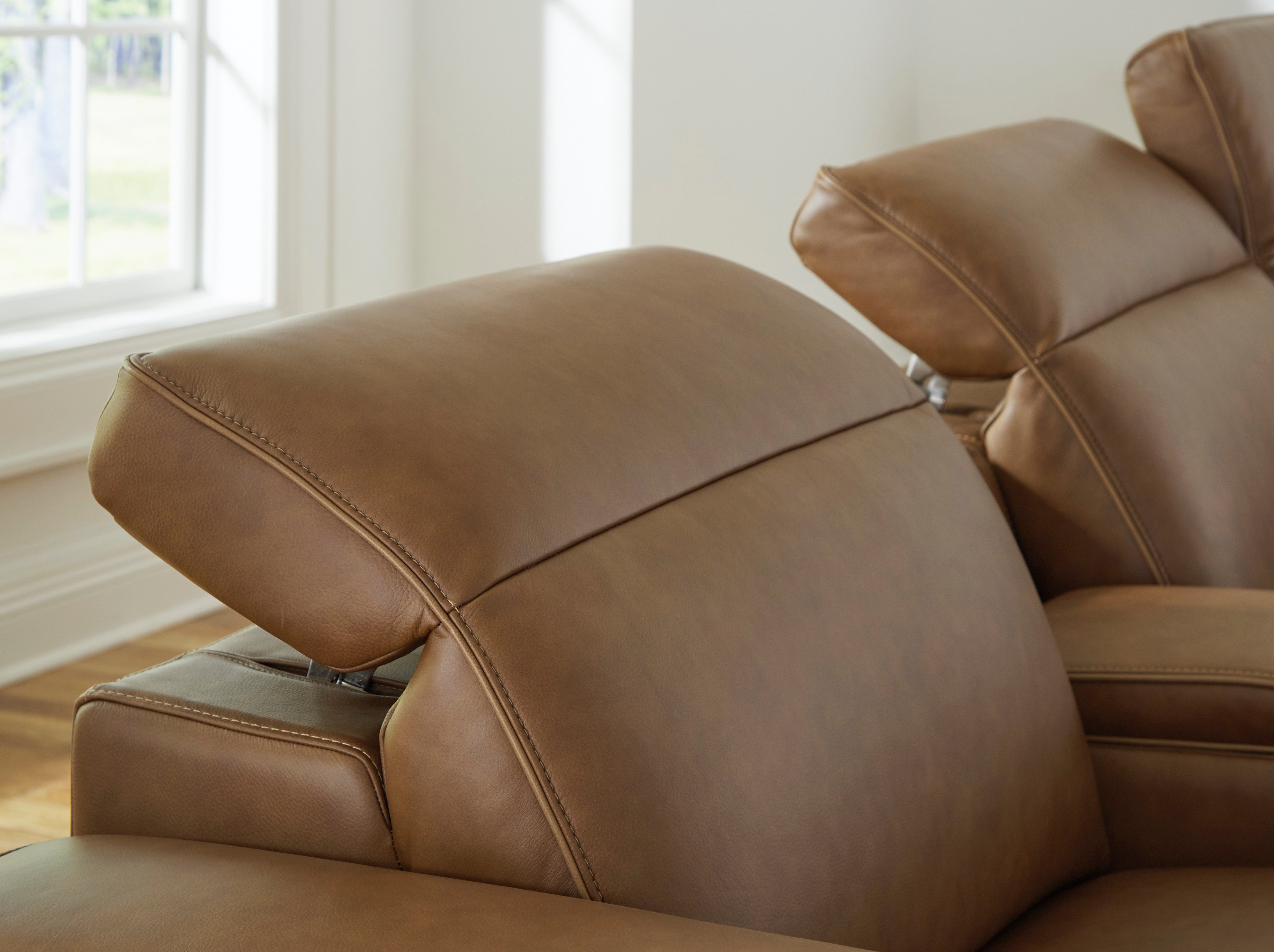 Rally-Up 6-Piece Power Reclining Sectional with Console – Levin