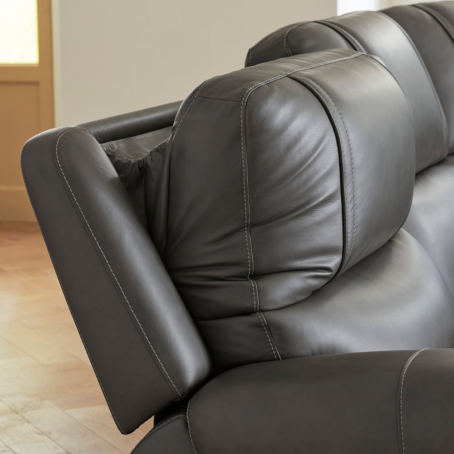 Ashley 5Z-Harrenhurst 2-Piece Leather Dual Power Reclining Modular Loveseat
