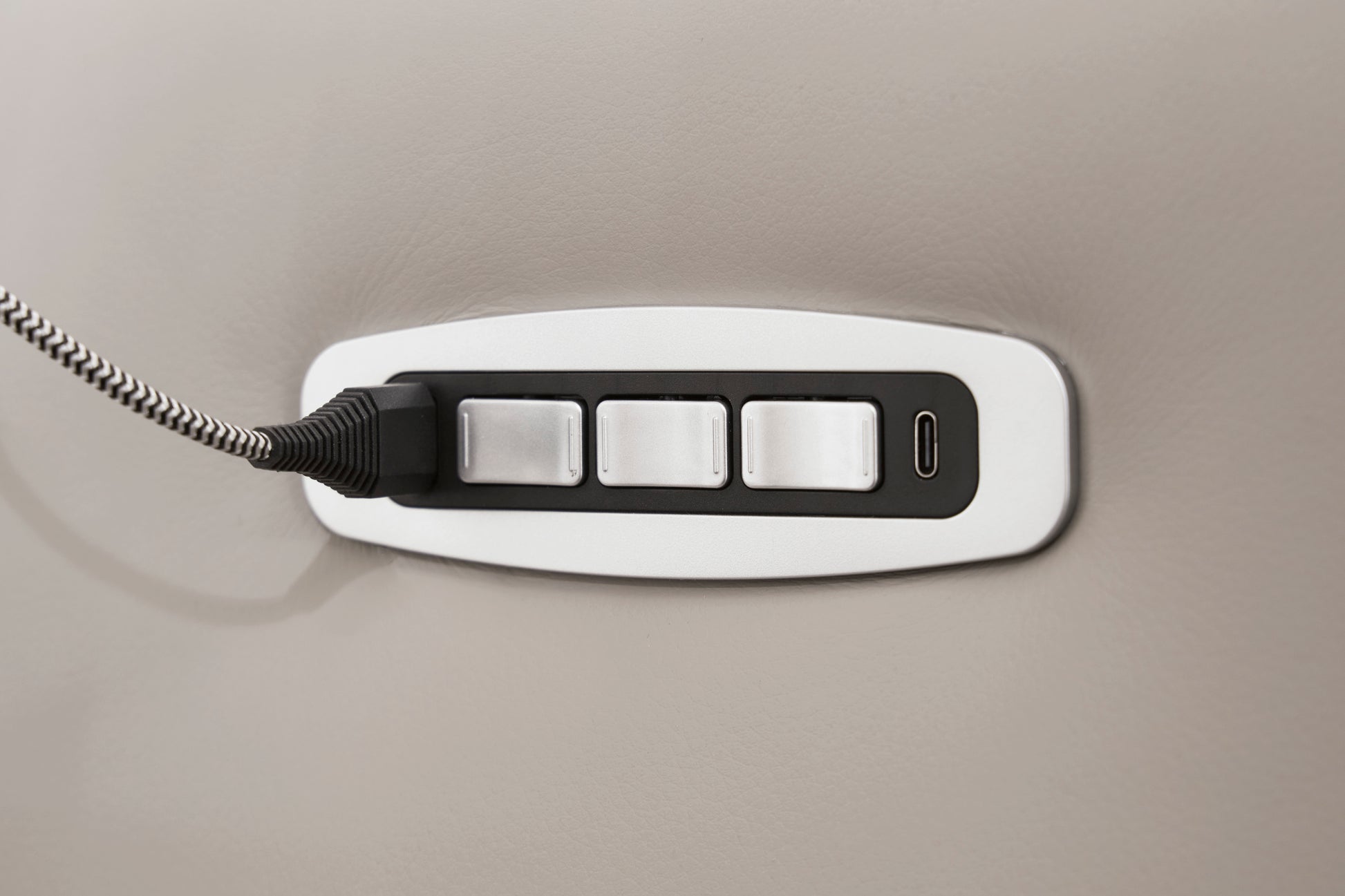 Gravier 6-Piece Power Reclining Sectional with Storage Console with Power Armless Recliner