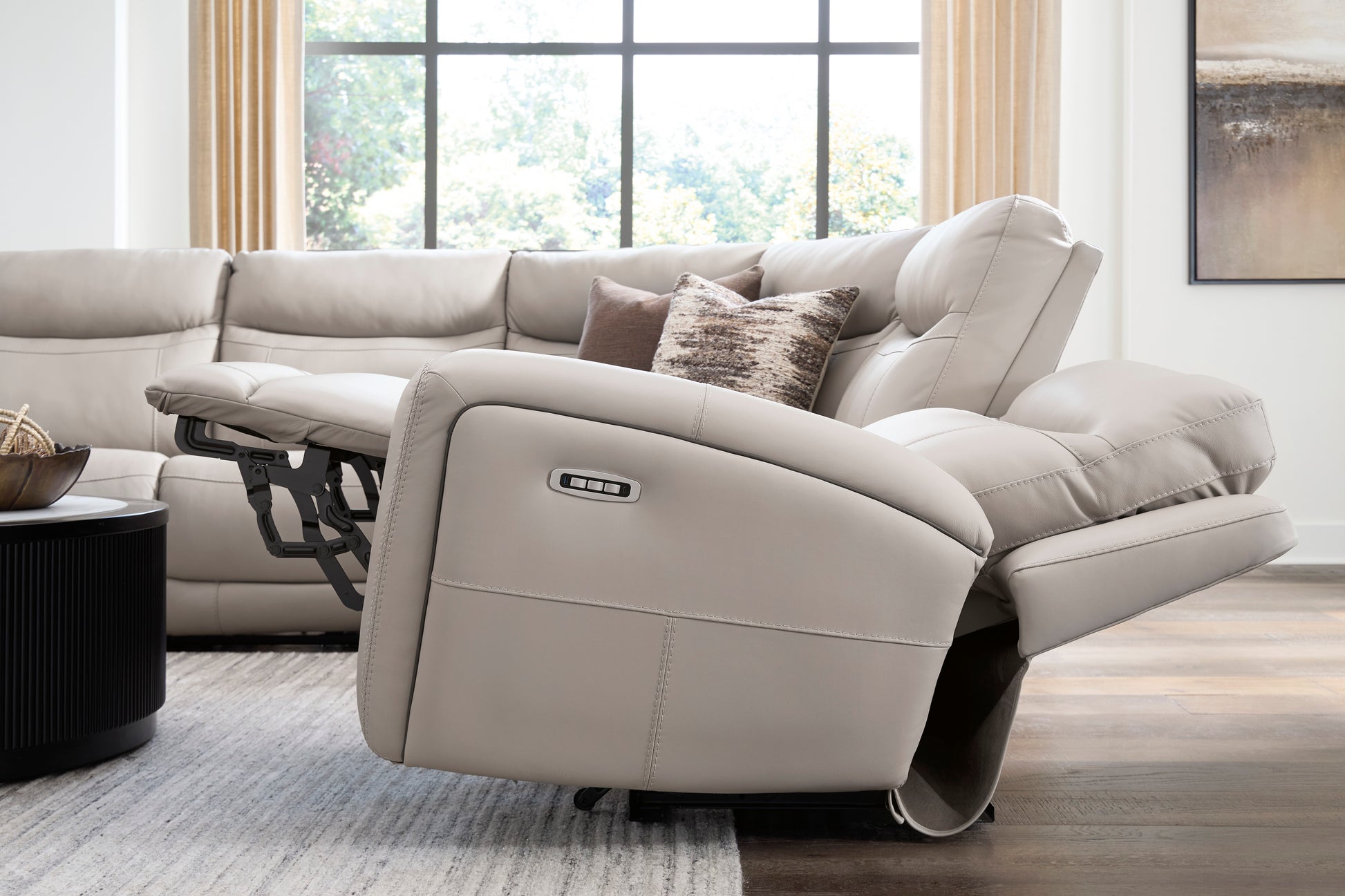 Gravier 6-Piece Power Reclining Sectional with Storage Console with Power Armless Recliner