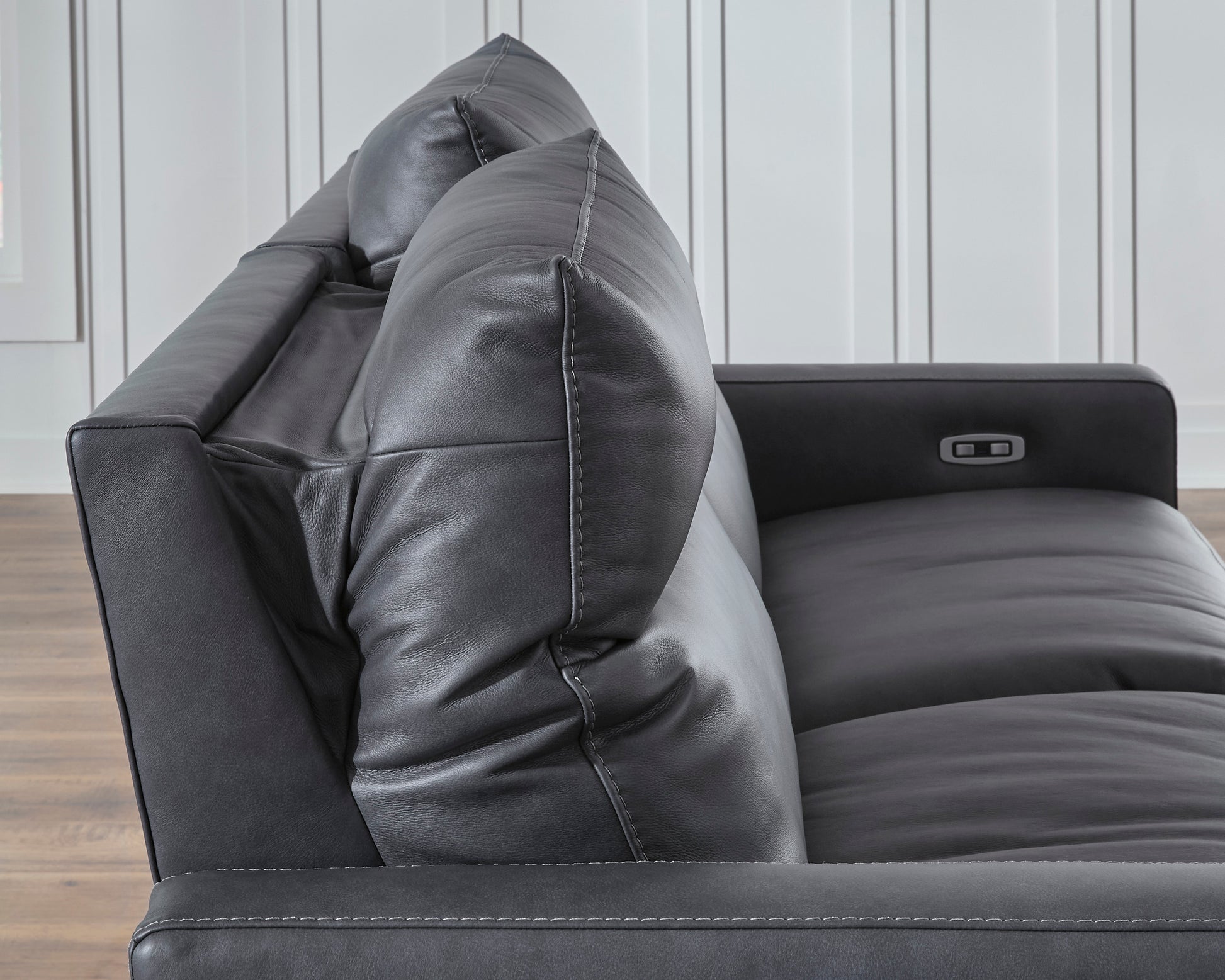 ModZ 6-Piece Power Reclining Sectional with Audio Console