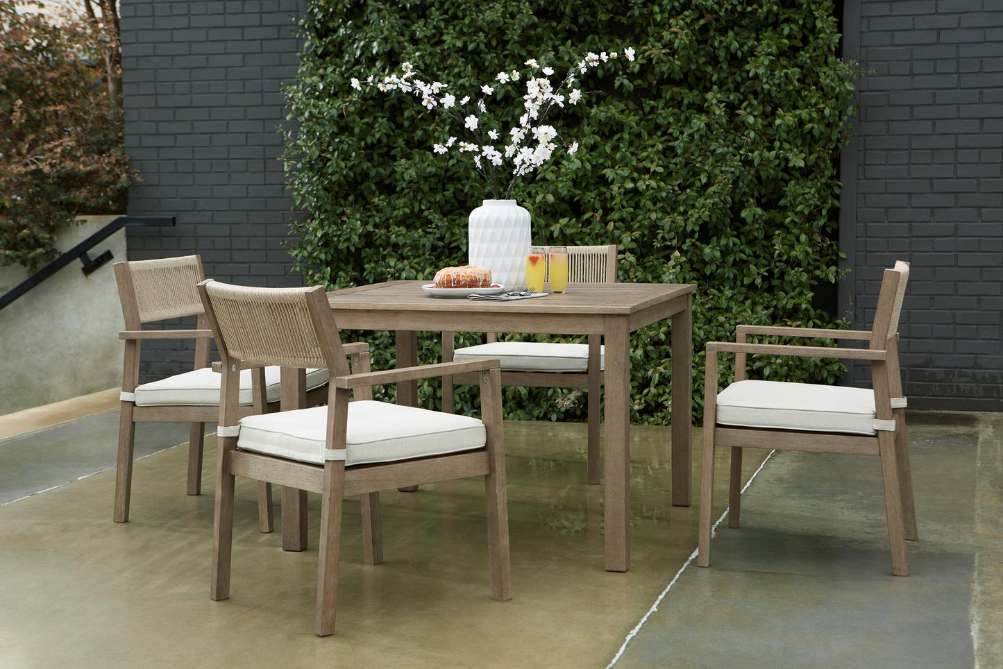 Aria Plains Outdoor Dining Table