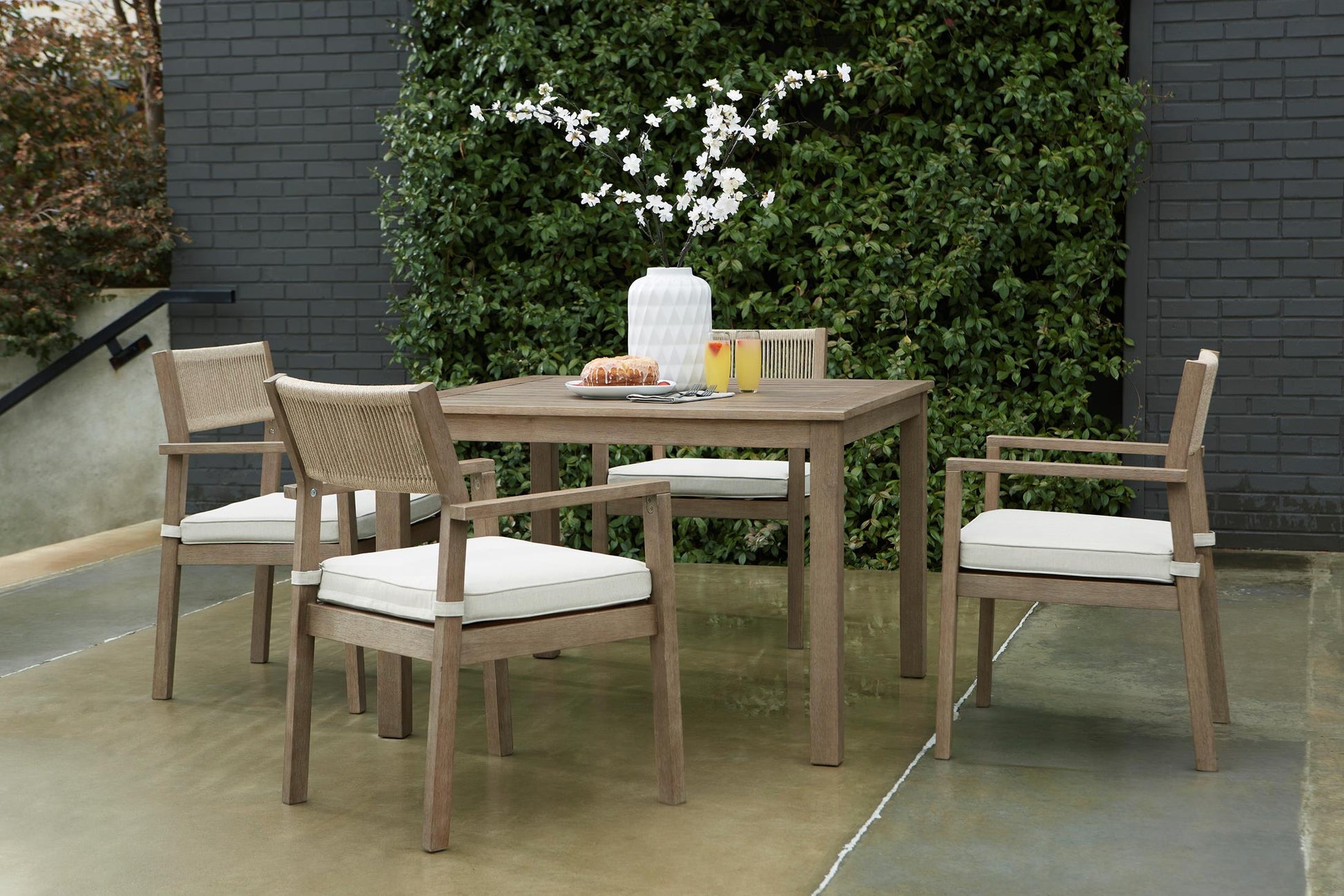 Aria Plains Outdoor Dining Table