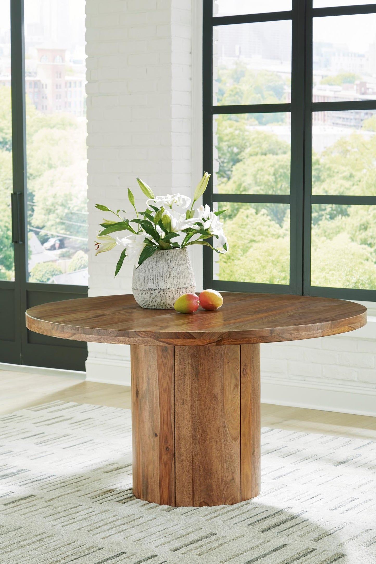 Dressonni Round Dining Table