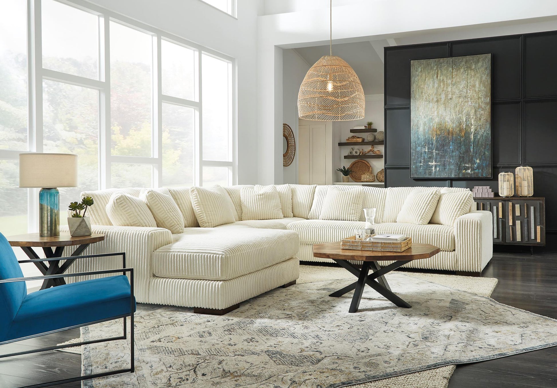 Lindyn 5-Piece Ivory Sectional with Chaise