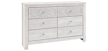 DRESSER