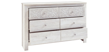 DRESSER