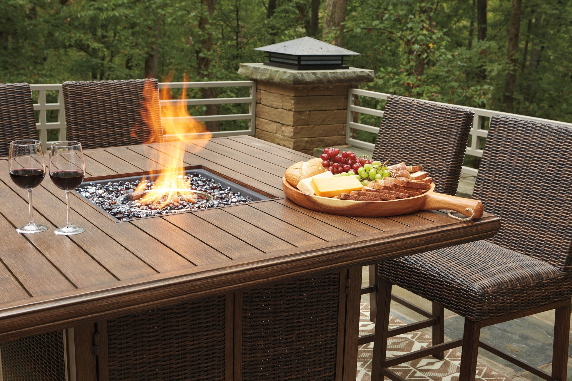 Paradise Trail Outdoor Dining Table with Fire Pit