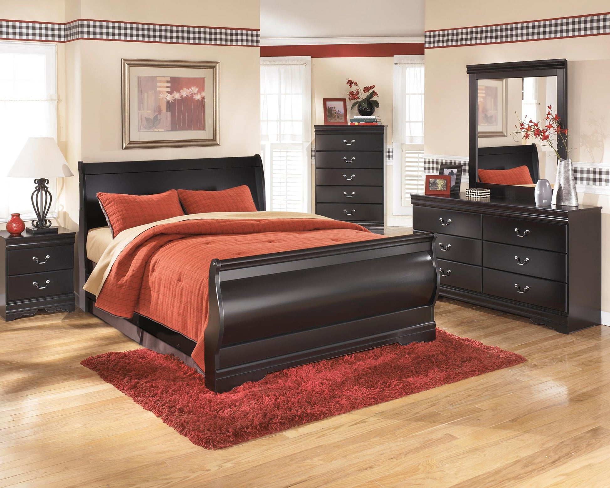 Huey Vineyard 4-Piece Queen Sleigh Bedroom Set