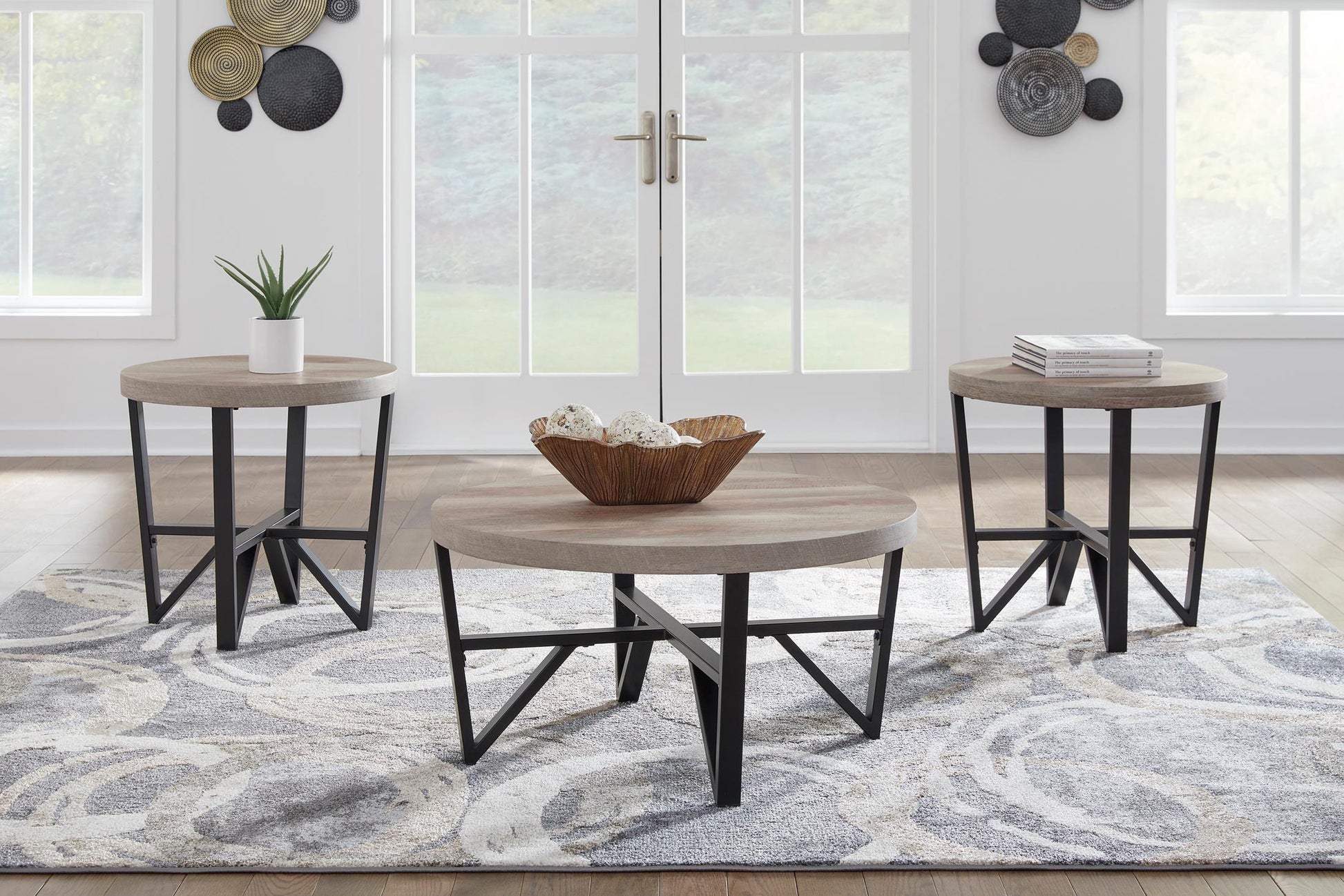 Deanlee Table Set